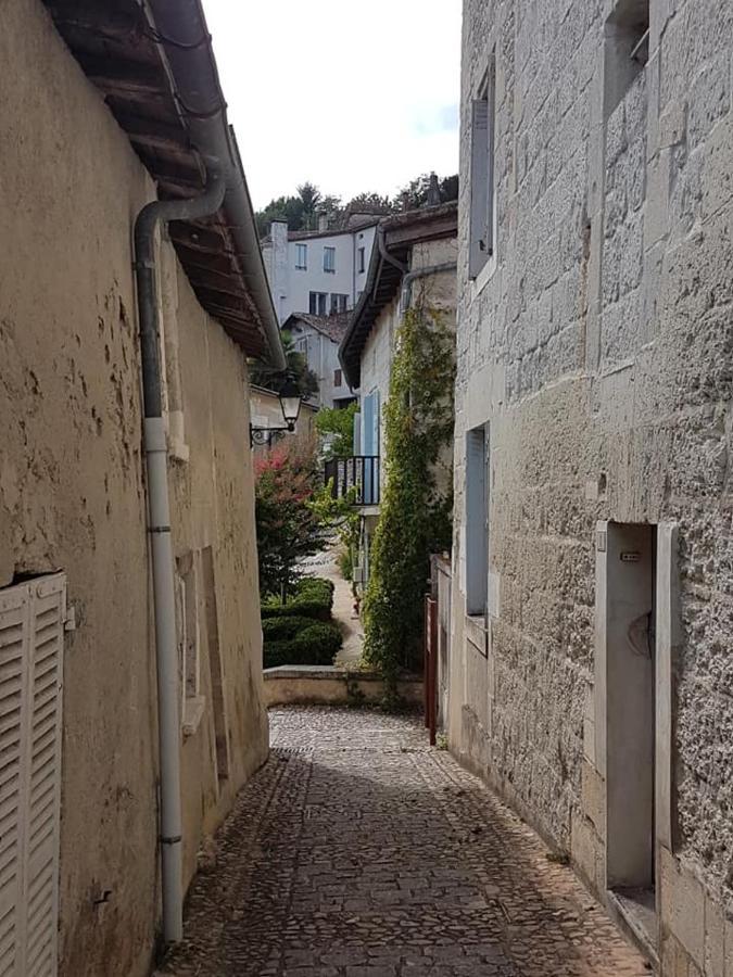 Aubaterra Villa Aubeterre-sur-Dronne Exterior photo