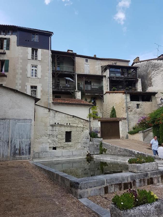 Aubaterra Villa Aubeterre-sur-Dronne Exterior photo