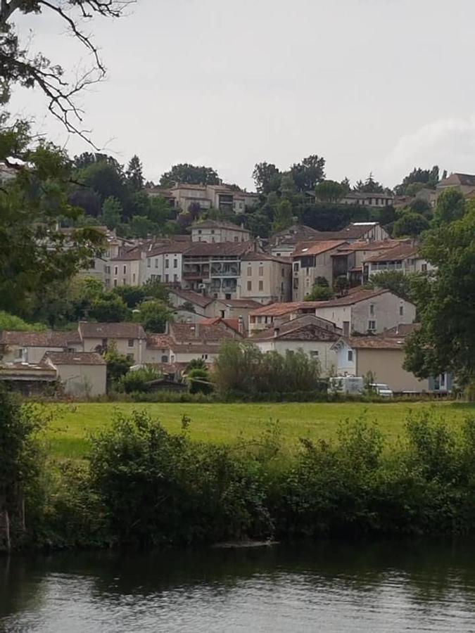 Aubaterra Villa Aubeterre-sur-Dronne Exterior photo