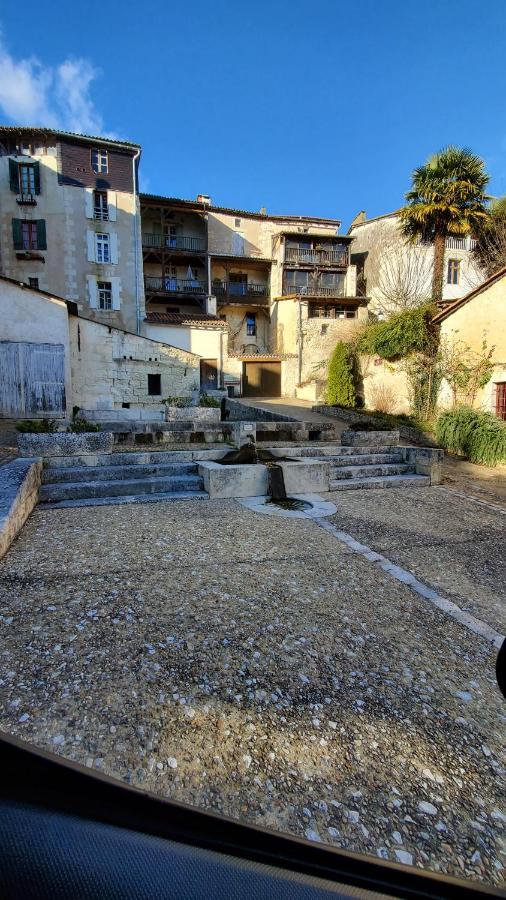 Aubaterra Villa Aubeterre-sur-Dronne Exterior photo