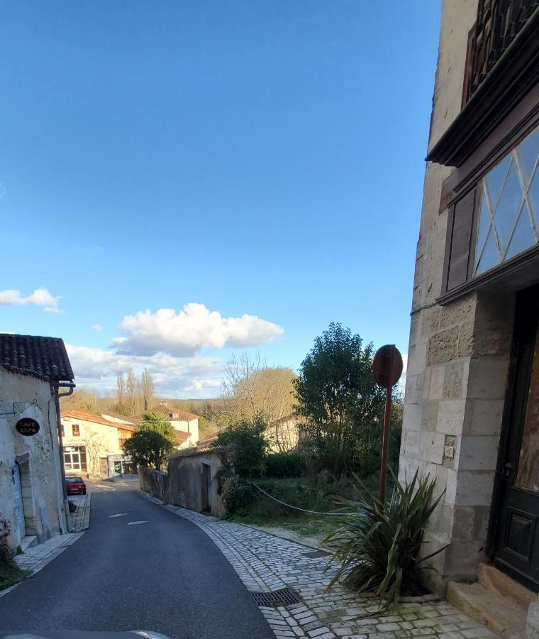 Aubaterra Villa Aubeterre-sur-Dronne Exterior photo